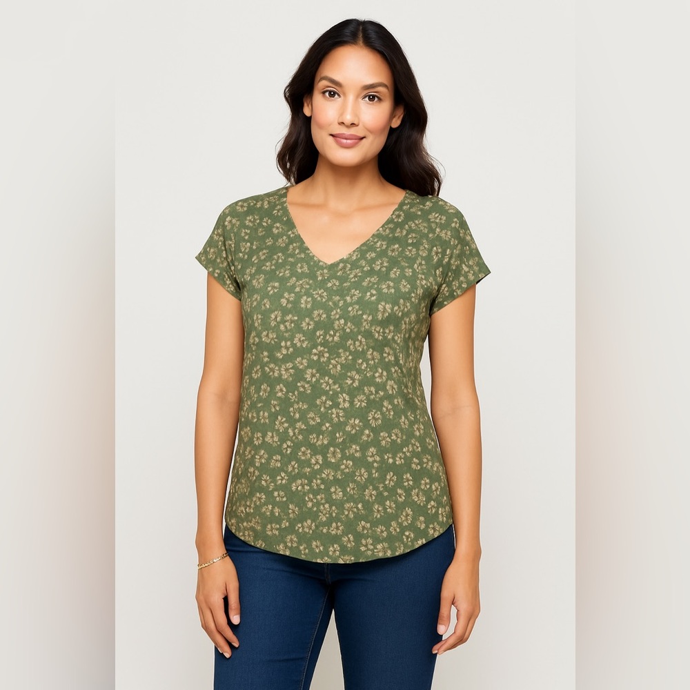 Papermoon Sage Green Floral V-Neck Top | Size Small | NWT